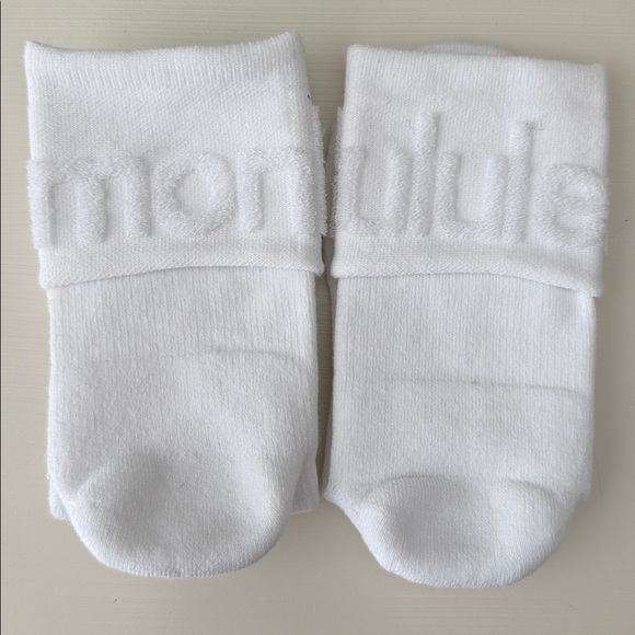 Lululemon Socks NEW - Picture 2 of 4